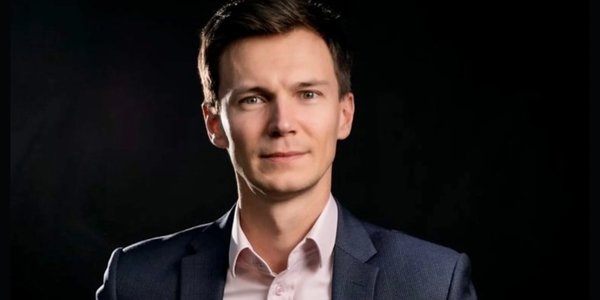 Что делает Like Центр, чтобы оставаться на плаву